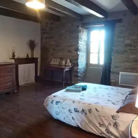 Semesterbostad Reves D'aubrac *