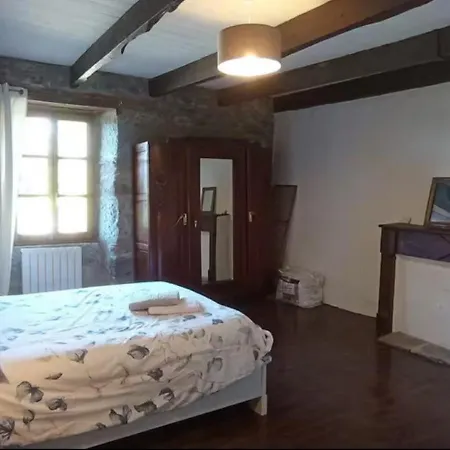 Semesterbostad Reves D'aubrac *